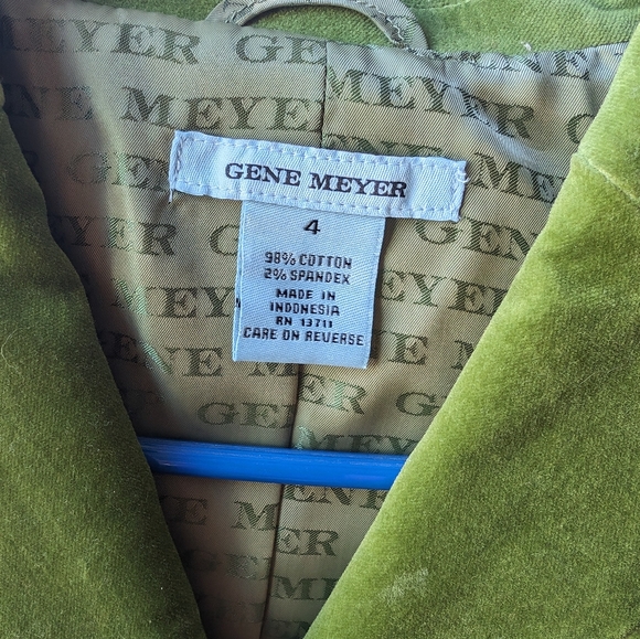 Jacket - Picture 3 of 4